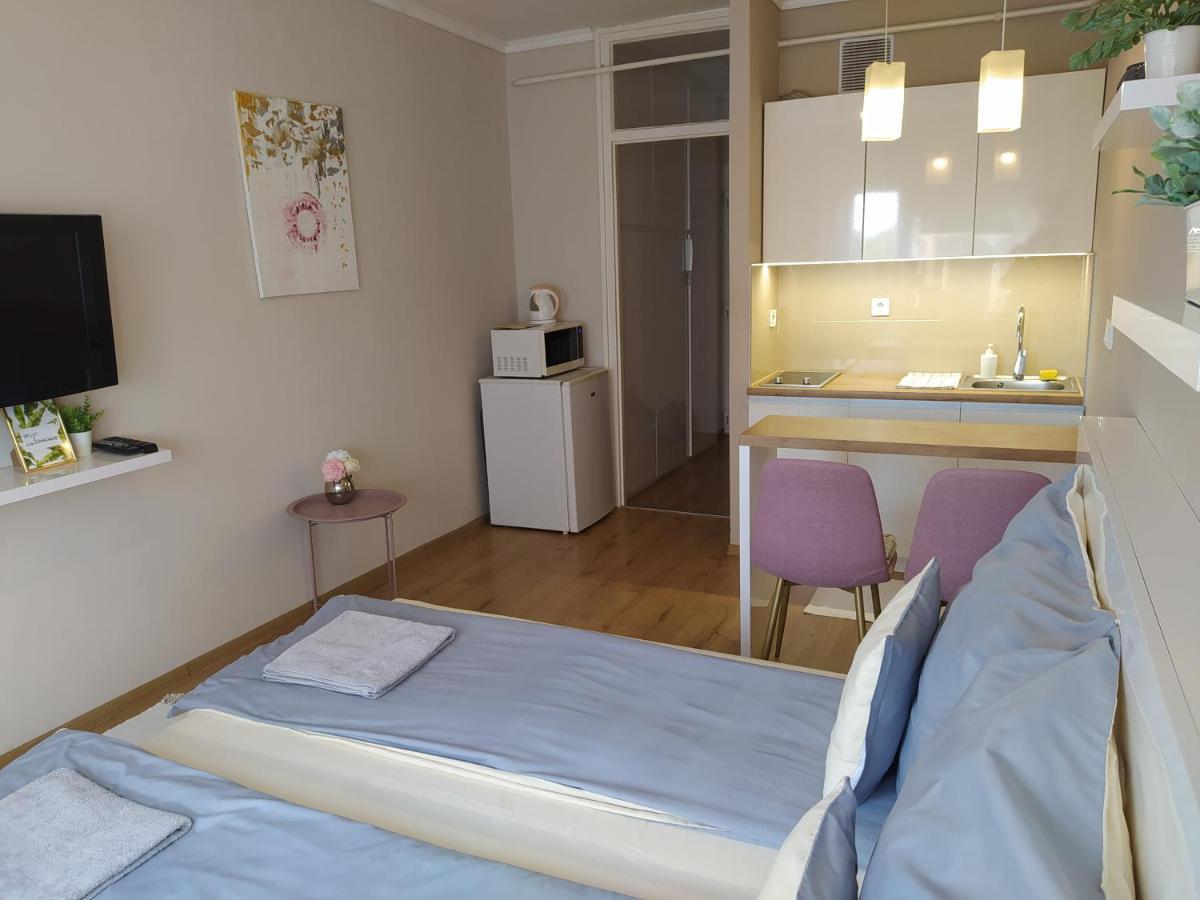 Lia Apartman Nyiregyhaza Exterior foto